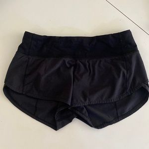 Lululemon Low-Rise Speed Up Short Size 0